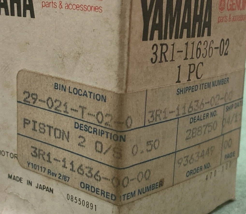 NEW GENUINE YAMAHA 3R1-11636-02 PISTON 2ND 0.50 O/S