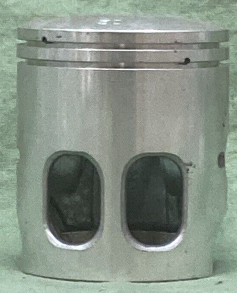 NEW GENUINE YAMAHA 3R1-11636-02 PISTON 2ND 0.50 O/S