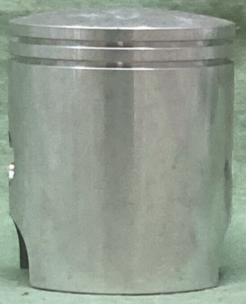 NEW GENUINE YAMAHA 3R1-11636-02 PISTON 2ND 0.50 O/S