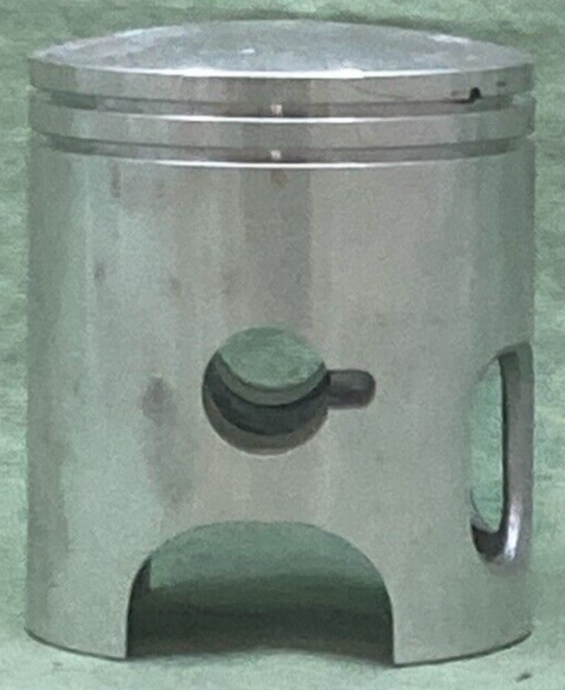 NEW GENUINE YAMAHA 3R1-11636-02 PISTON 2ND 0.50 O/S