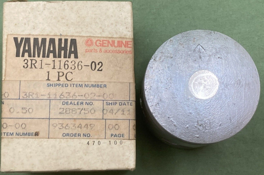 NEW GENUINE YAMAHA 3R1-11636-02 PISTON 2ND 0.50 O/S