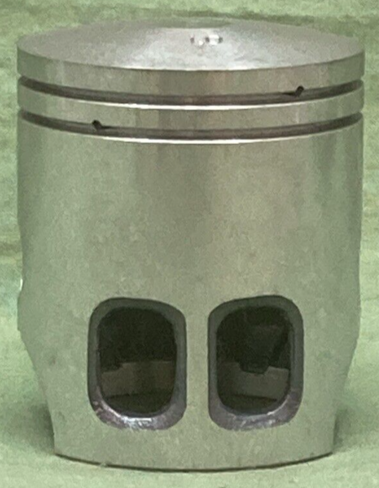 NEW GENUINE YAMAHA 305-11638-01 PISTON 4TH 1.00 O/S