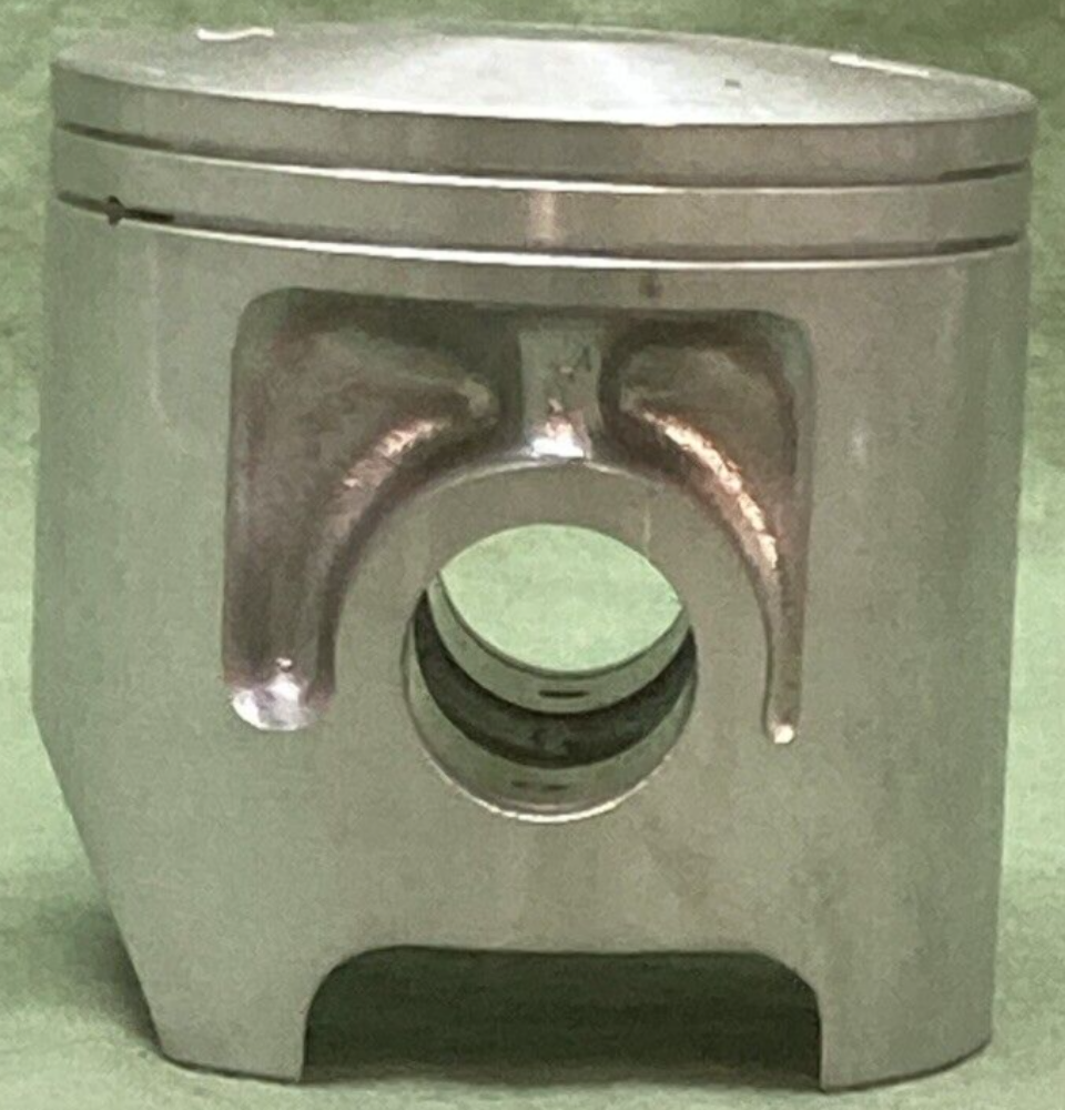 NEW GENUINE YAMAHA 3R3-11630-10 PISTON KIT COMPLETE