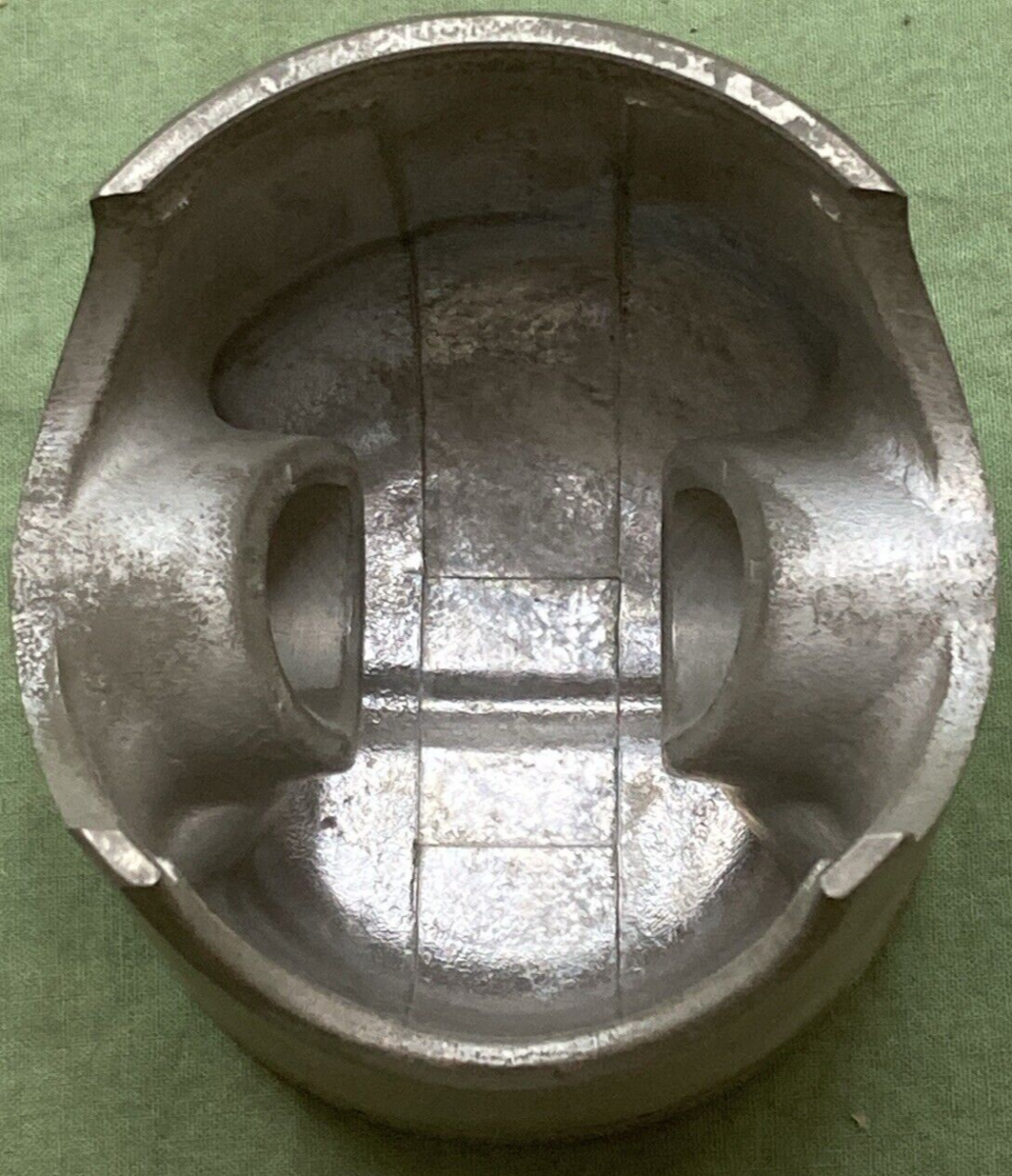 NEW GENUINE YAMAHA 3R4-11630-40 PISTON KIT 4TH O/S MISSING PIN