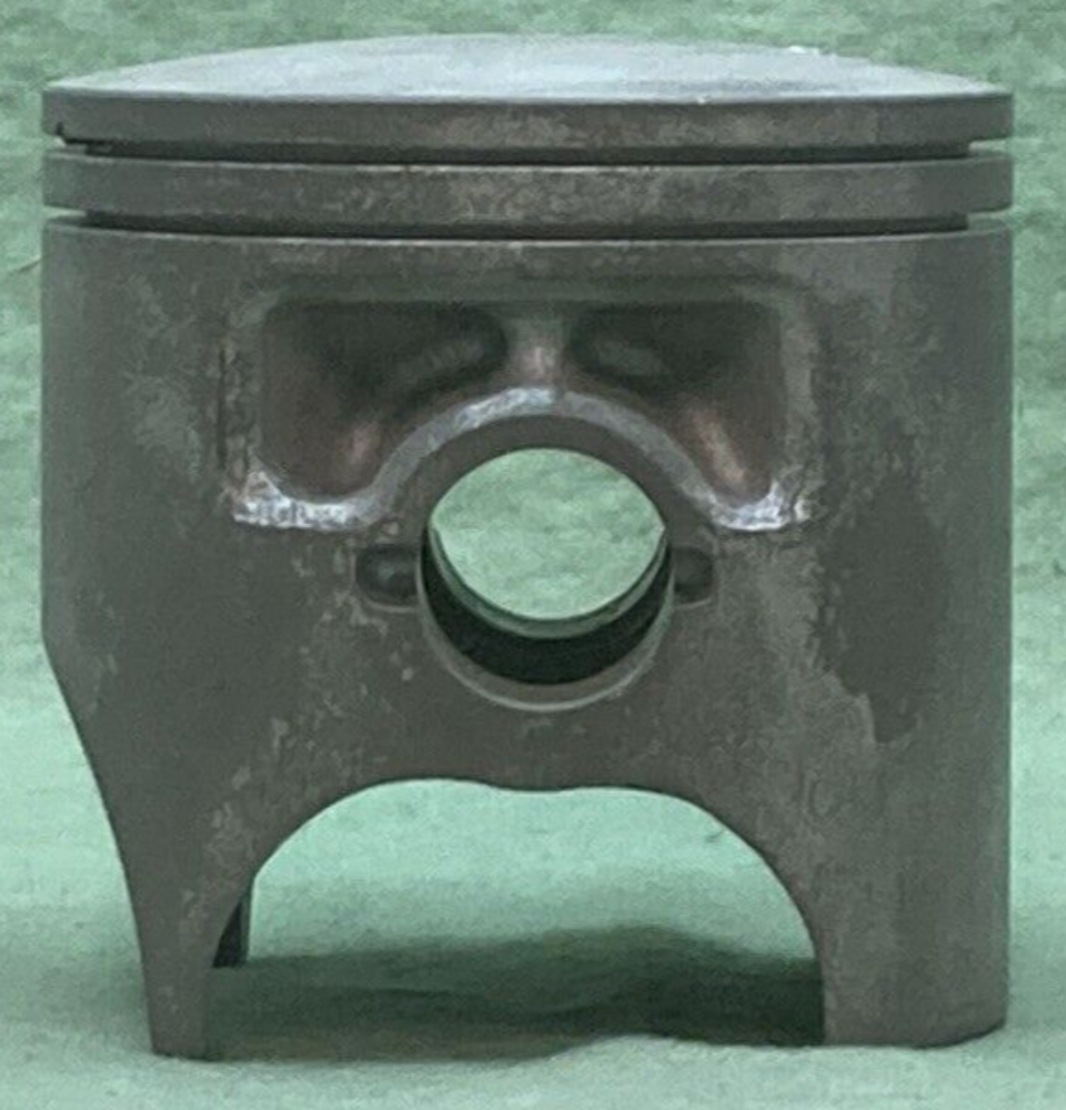 NEW GENUINE YAMAHA 3R4-11630-40 PISTON KIT 4TH O/S MISSING PIN