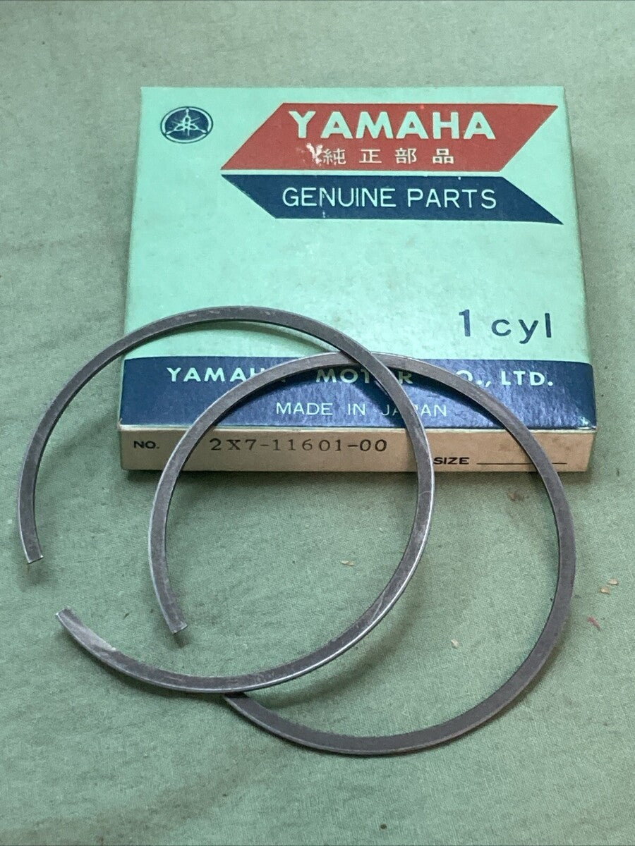 NEW GENUINE YAMAHA 3R4-11630-00 PISTON KIT STD COMPLETE