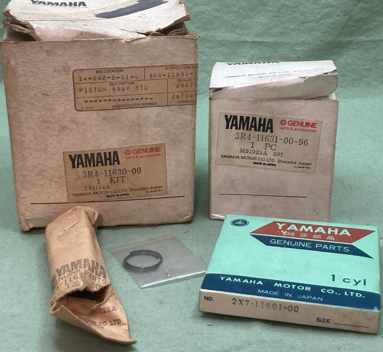 NEW GENUINE YAMAHA 3R4-11630-00 PISTON KIT STD COMPLETE