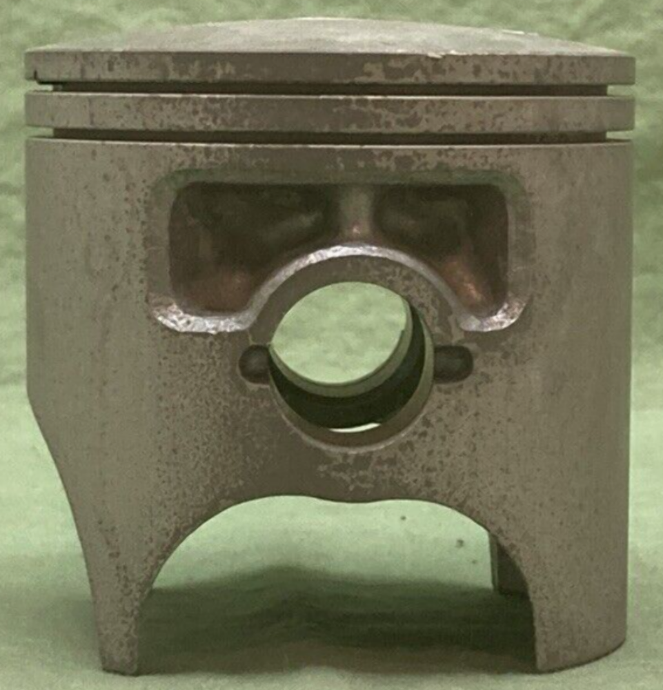 NEW GENUINE YAMAHA 3R4-11637-00 PISTON 3RD 0.75 O/S