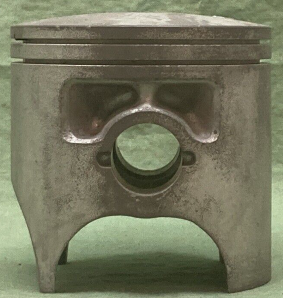 NEW GENUINE YAMAHA 3R4-11631-00-96 PISTON