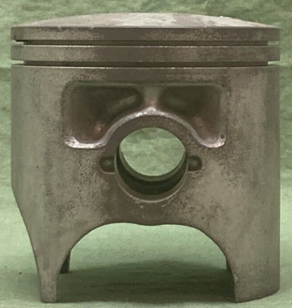 NEW GENUINE YAMAHA 3R4-11631-00-96 PISTON