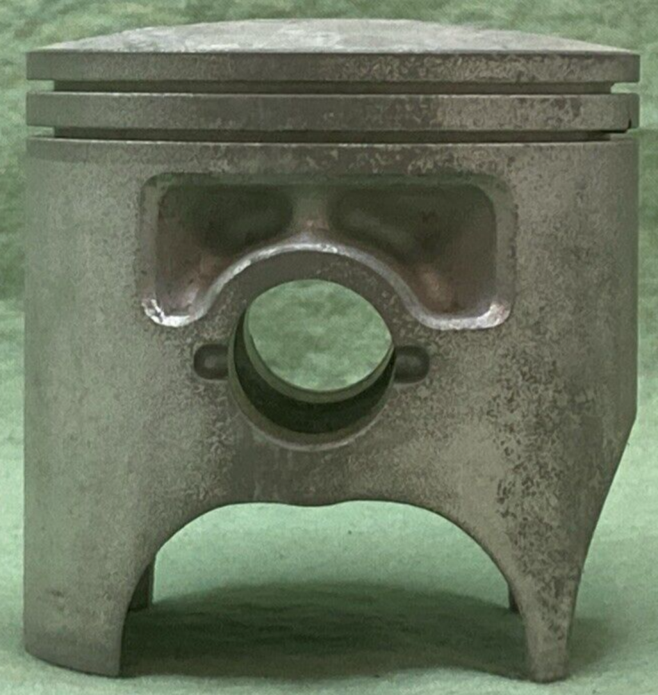 NEW GENUINE YAMAHA 3R4-11631-00-96 PISTON