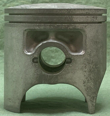 NEW GENUINE YAMAHA 3R4-11631-00-96 PISTON