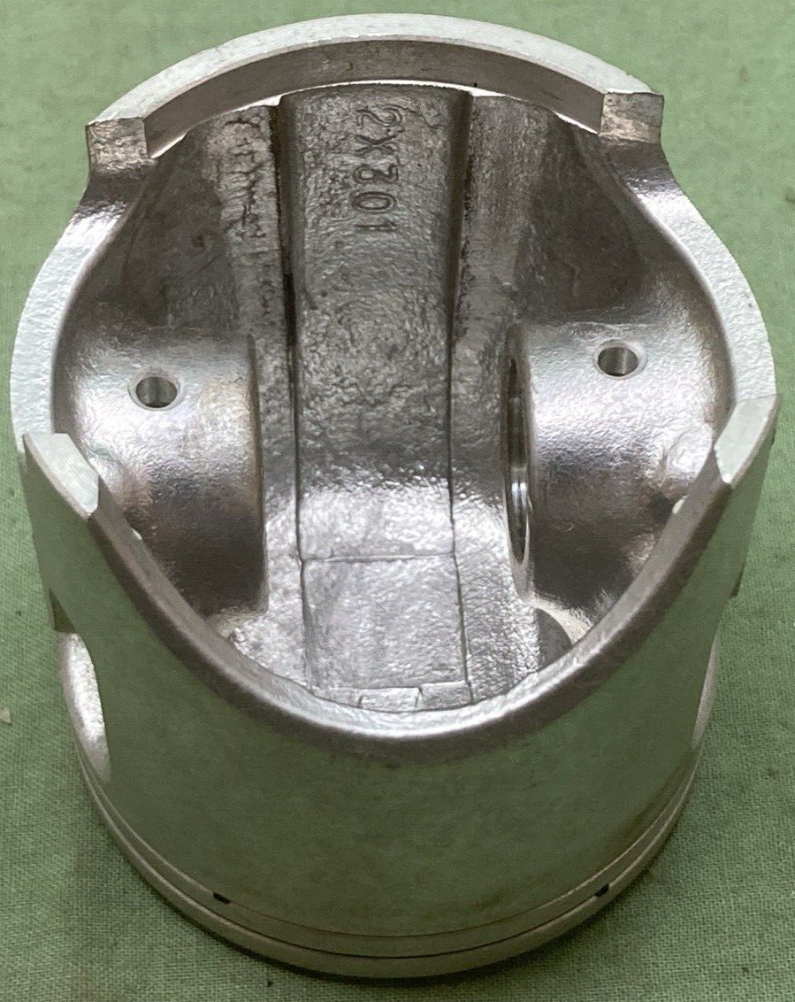 NEW GENUINE YAMAHA 2X3-11637-01 PISTON 3RD STD O/S W/ PIN