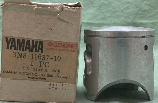 NEW GENUINE YAMAHA 3N8-11637-10 PISTON