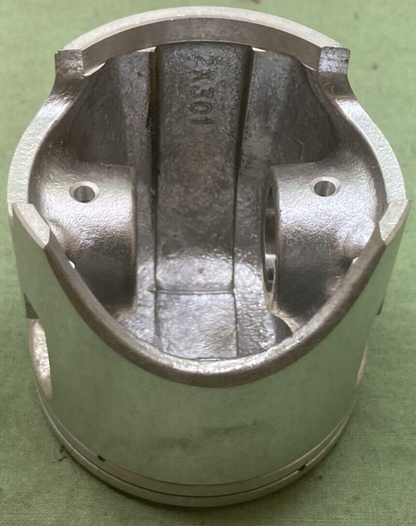 NEW GENUINE YAMAHA 3R3-11635-00 PISTON