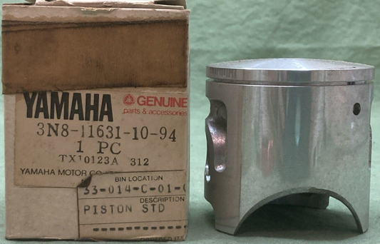 NEW GENUINE YAMAHA 3N8-11631-10-94 PISTON STD
