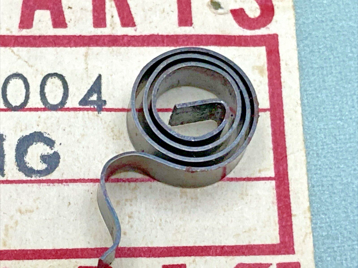 QTY 4 NEW GENUINE KAWASAKI 21040-004 SPRING, BRUSH