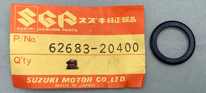 QTY 2 NEW GENUINE SUZUKI 62683-20400 DUST SEAL LEVER, DR125 1982