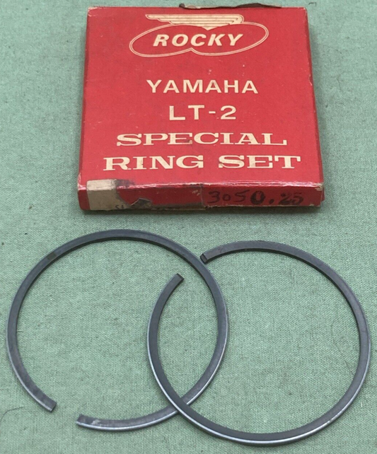 NEW GENUINE ROCKY YAMAHA 06-4101 PISTON RING SET 0.25