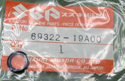 QTY 2 NEW GENUINE SUZUKI 69322-19A00 REAR CALIPER, O RING