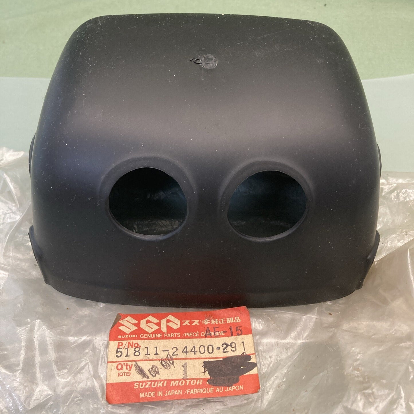 NEW GENUINE SUZUKI 51811-24400-291 HOUSING HEADLAMP