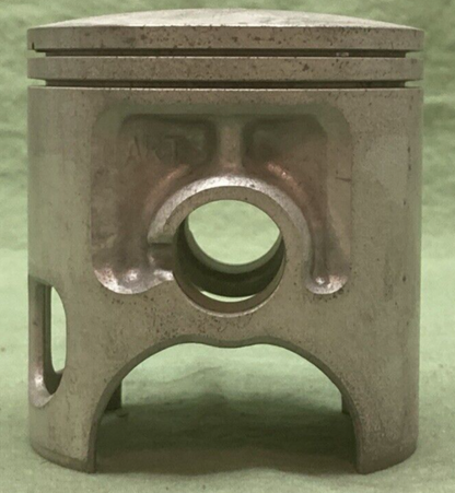 NEW GENUINE YAMAHA 1RX-11635-00 PISTON