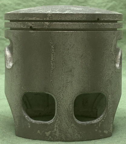NEW GENUINE YAMAHA 1W5-11631-00-96 PISTON STD