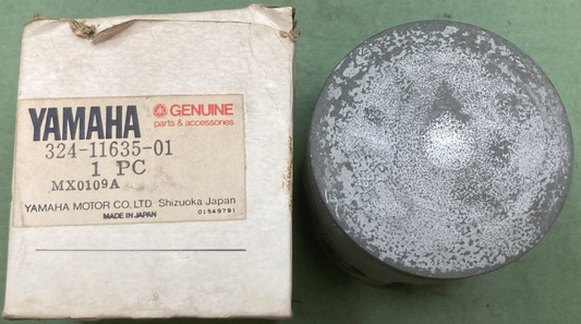 NEW GENUINE YAMAHA 324-11635-01 PISTON 1ST O/S