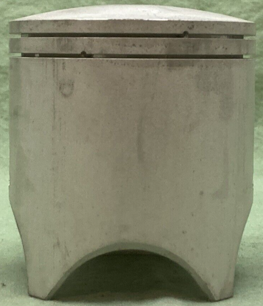 NEW GENUINE YAMAHA 1LU-11637-00 PISTON