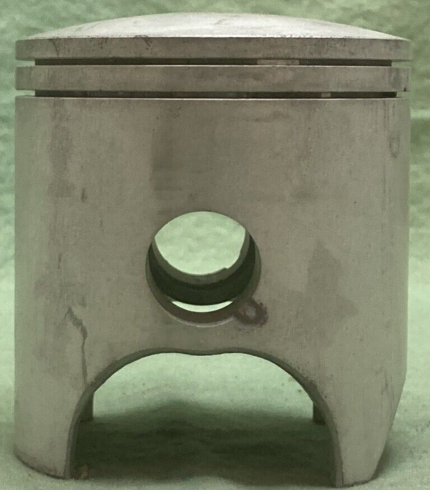 NEW GENUINE YAMAHA 1LU-11637-00 PISTON