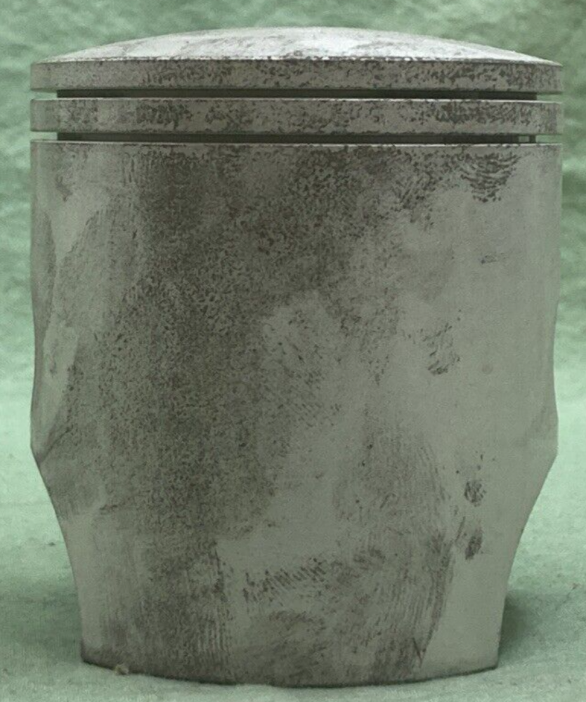 NEW GENUINE YAMAHA 1LU-11631-00-93 PISTON STD
