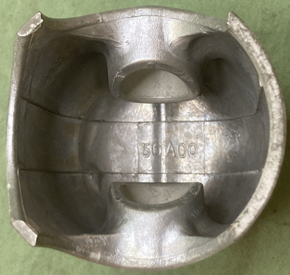 NEW GENUINE YAMAHA 1LU-11631-00-93 PISTON STD