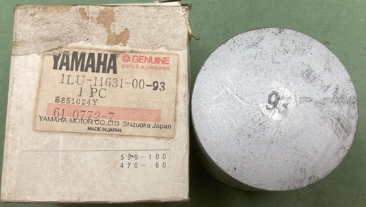 NEW GENUINE YAMAHA 1LU-11631-00-93 PISTON STD