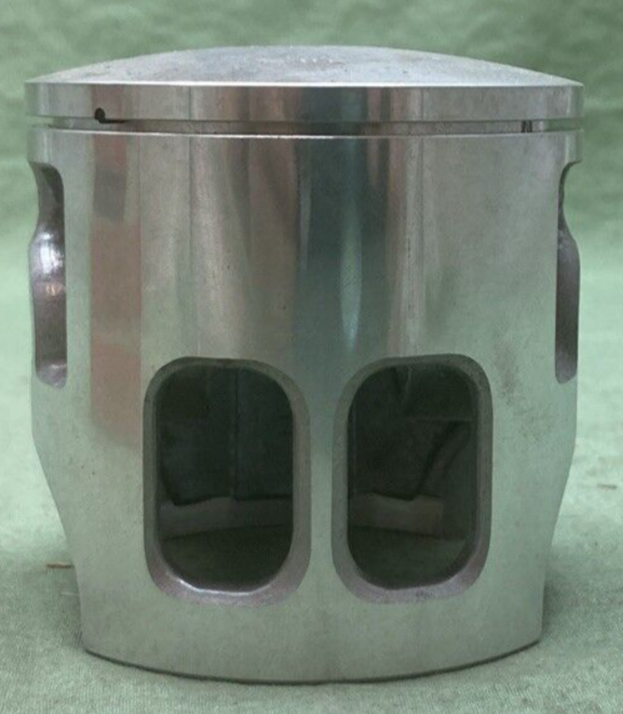 NEW GENUINE YAMAHA 1L8-11636-01 PISTON 2ND O/S