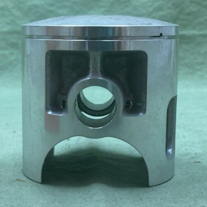 NEW GENUINE YAMAHA 1L8-11636-01 PISTON 2ND O/S