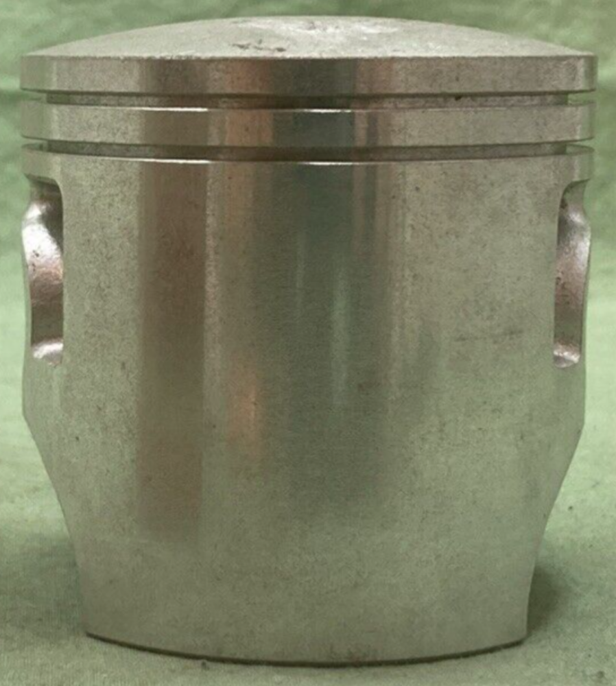 NEW GENUINE YAMAHA 1W2-11631-00-96 PISTON STD 0.96