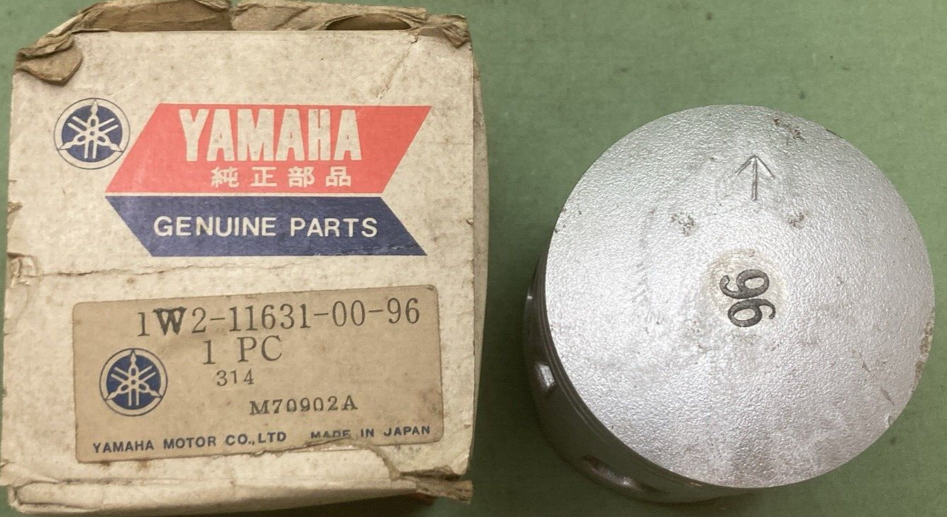 NEW GENUINE YAMAHA 1W2-11631-00-96 PISTON STD 0.96