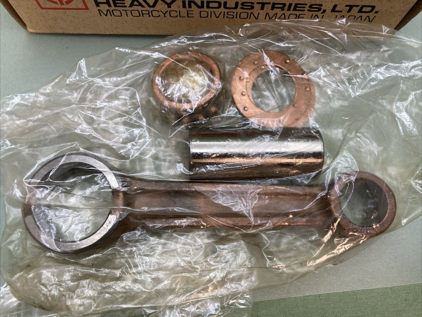 NEW GENUINE KAWASAKI 13044-039 CONNECTING ROD SET 1971 F6