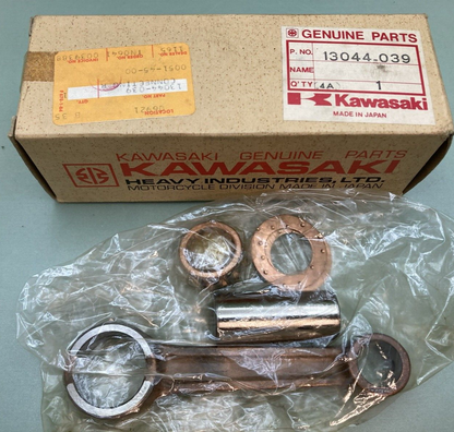 NEW GENUINE KAWASAKI 13044-039 CONNECTING ROD SET 1971 F6