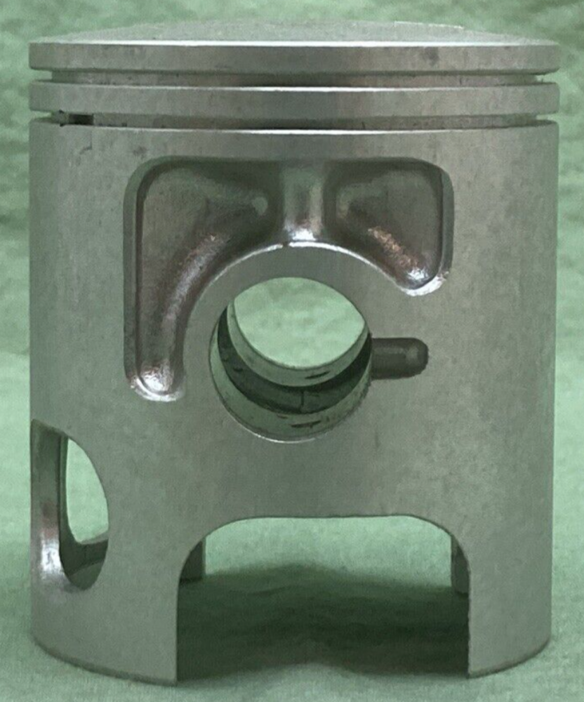 NEW GENUINE YAMAHA 3R9-11635-00 PISTON 1ST 0.25 O/S