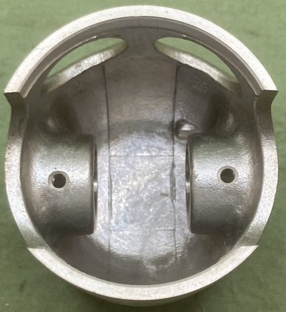 NEW GENUINE YAMAHA 3R9-11635-00 PISTON 1ST 0.25 O/S