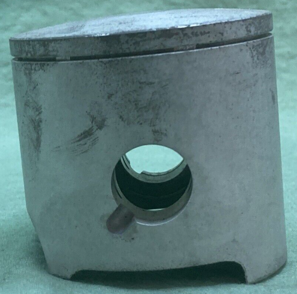 NEW GENUINE YAMAHA 1LX-11636-00 PISTON 2ND 0.50 O/S