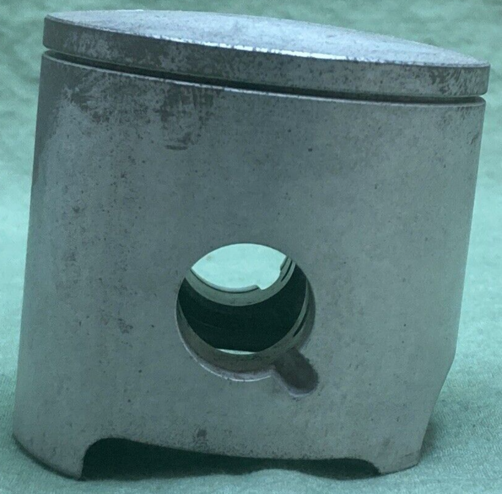 NEW GENUINE YAMAHA 1LX-11636-00 PISTON 2ND 0.50 O/S