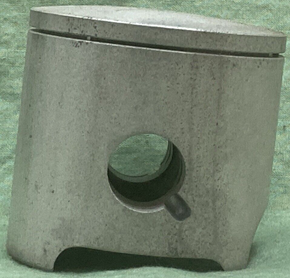 NEW GENUINE YAMAHA 1LX-11637-00 PISTON 3RD 0.75 O/S