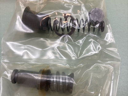 NEW GENUINE YAMAHA 4H7-W0041-00 Cylinder Kit, Master 1987 VIRAGO 535