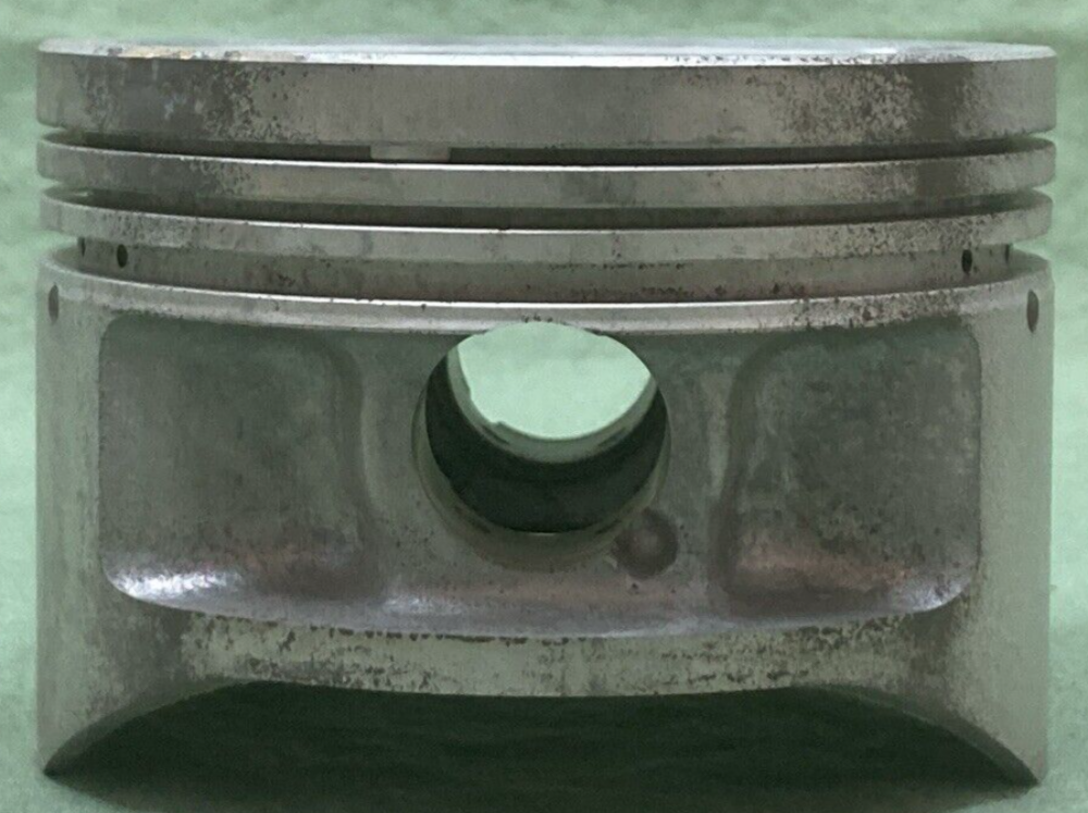 NEW GENUINE YAMAHA 1YW-11638-00 PISTON 4TH 1.00 O/S