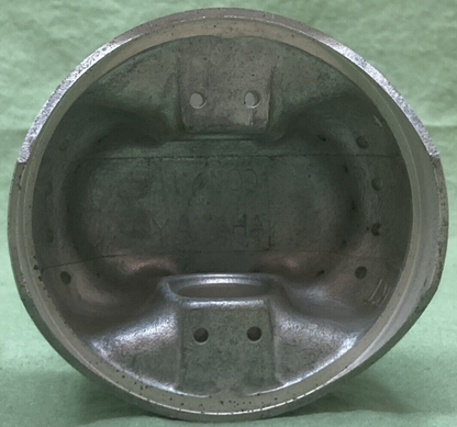 NEW GENUINE YAMAHA 1YW-11638-00 PISTON 4TH 1.00 O/S