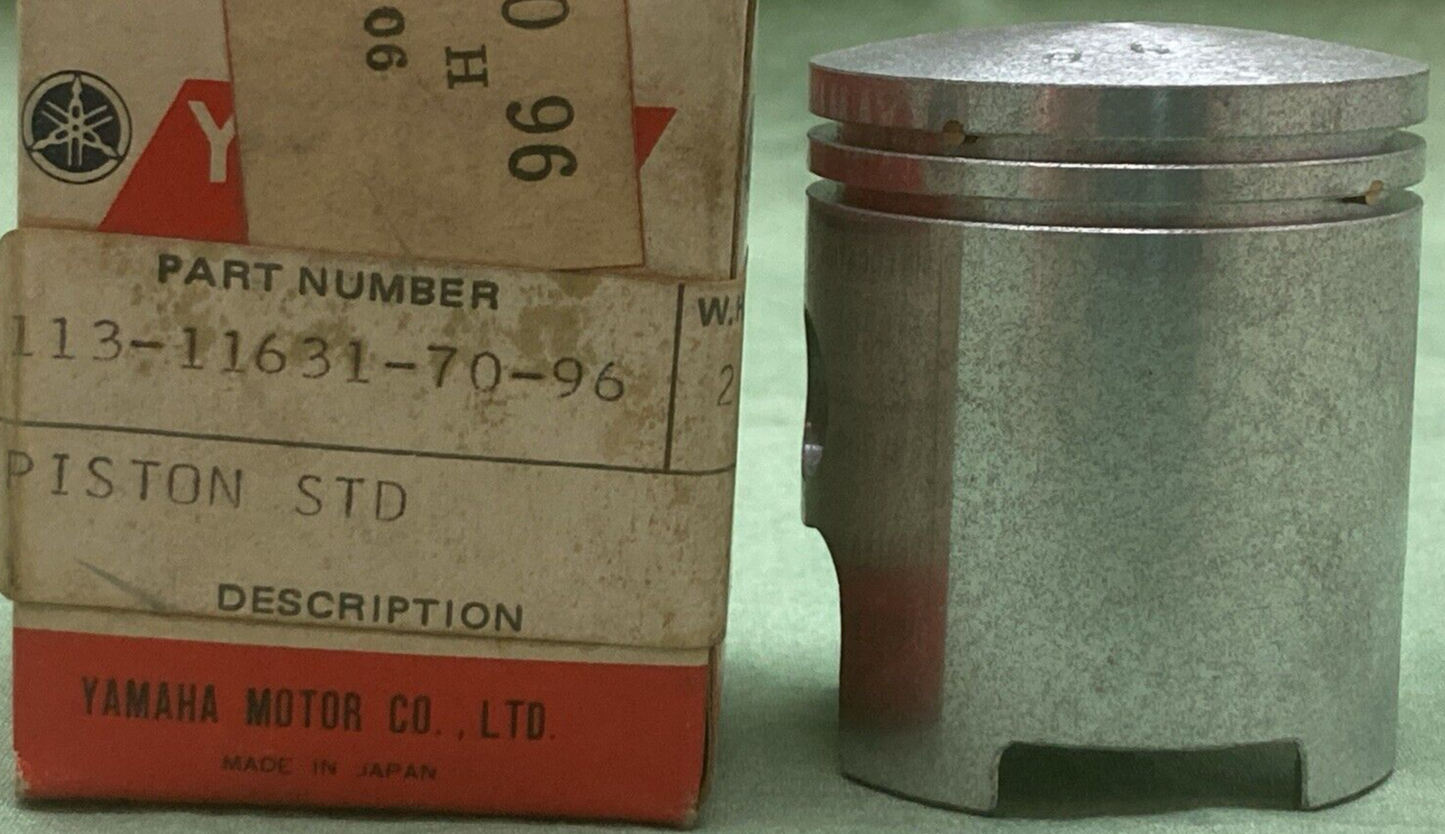 NEW GENUINE YAMAHA 113-11631-70-96 PISTON STD
