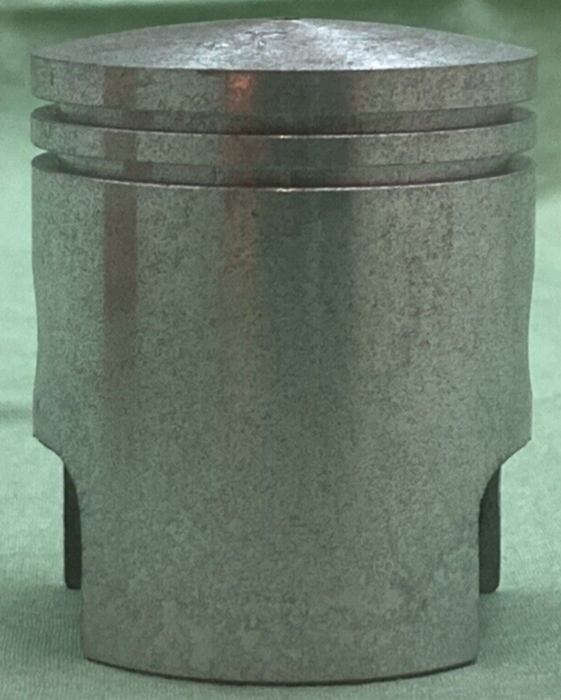 NEW GENUINE YAMAHA 113-11631-70-96 PISTON STD