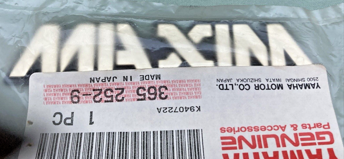 NEW GENUINE YAMAHA 15R-21781-00 Emblem 1